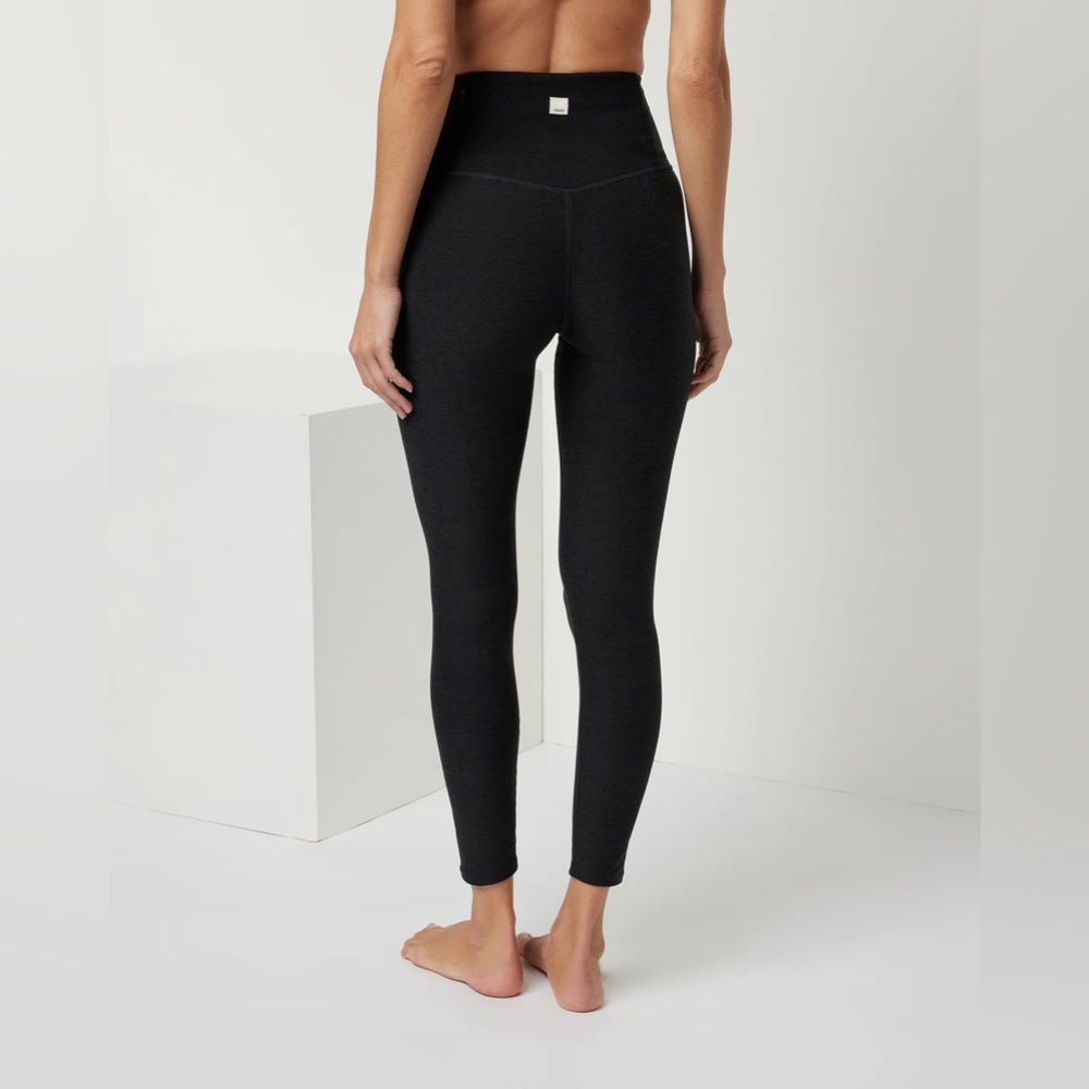 Vuori Black High-Rise Leggings